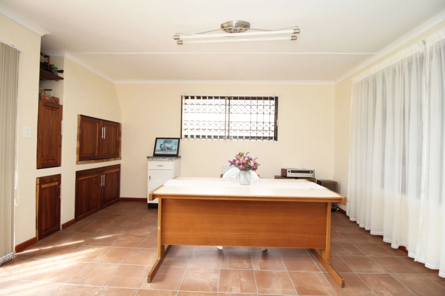 3 Bedroom Property for Sale in Vredenburg Western Cape